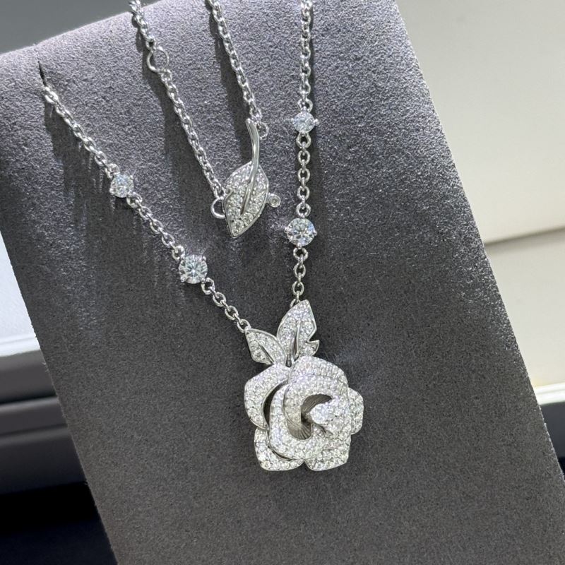 chr1st1an D10r necklaces